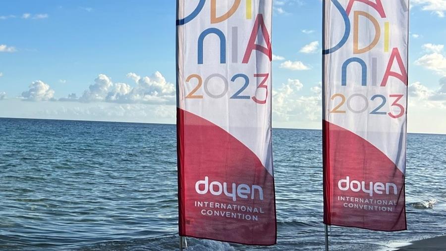 DOYEN AUTO BRENGT NETWERKEN SAMEN