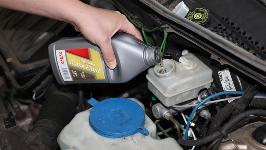 Daarom is het belangrijk om remvloeistof te verversen